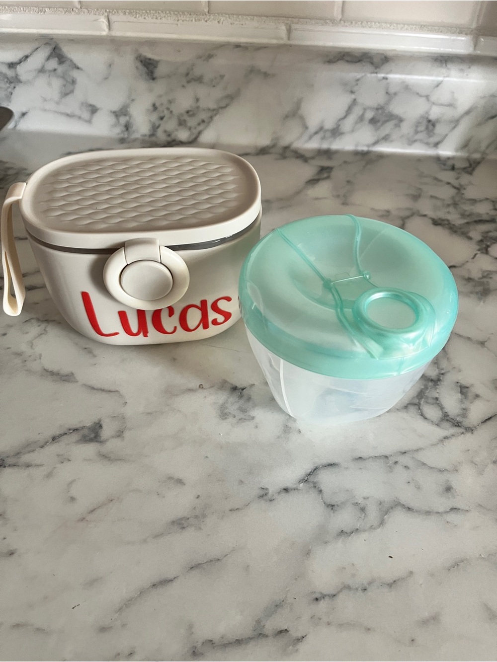 Baby formula dispenser